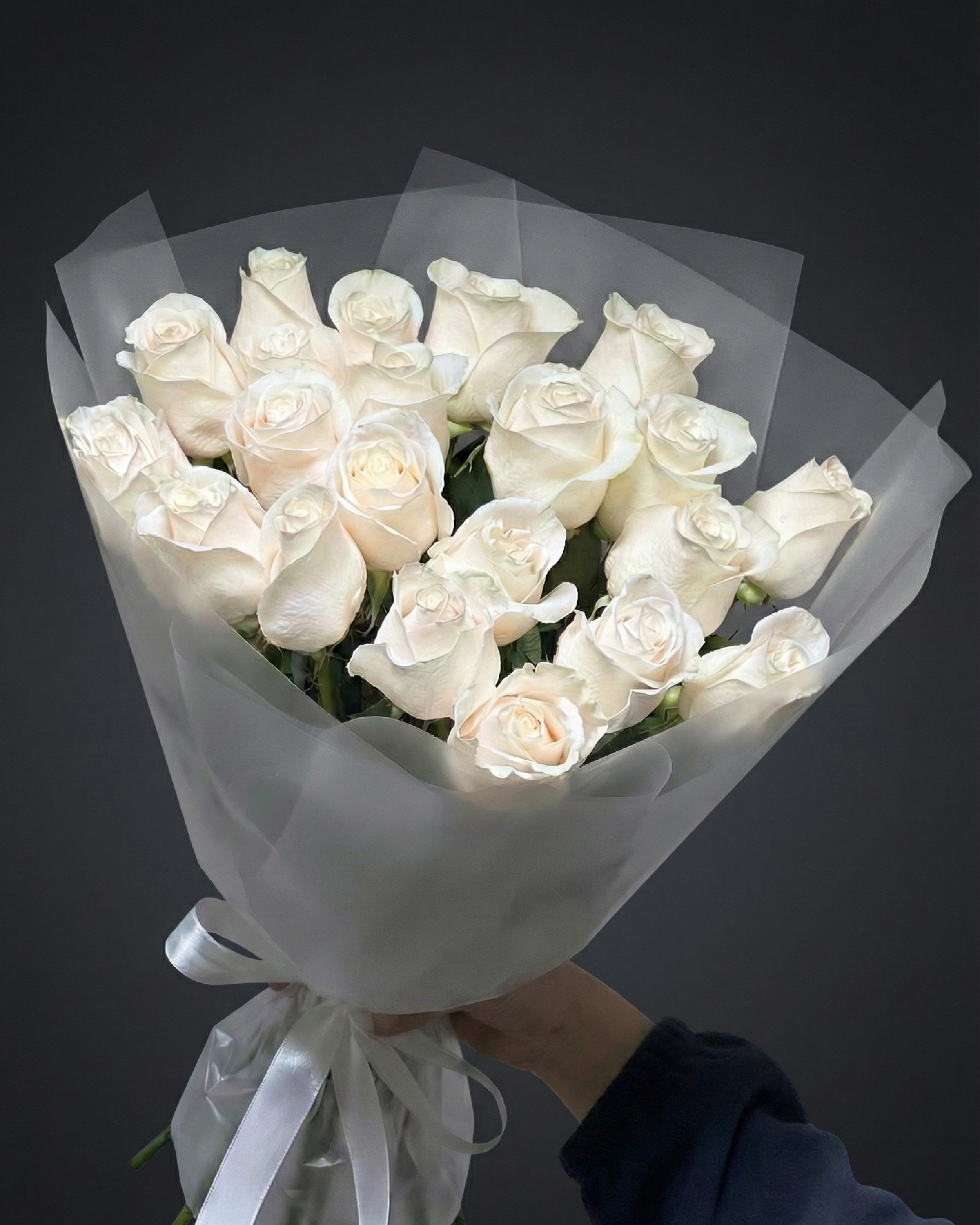 Букет из белых роз 21шт - фото букета