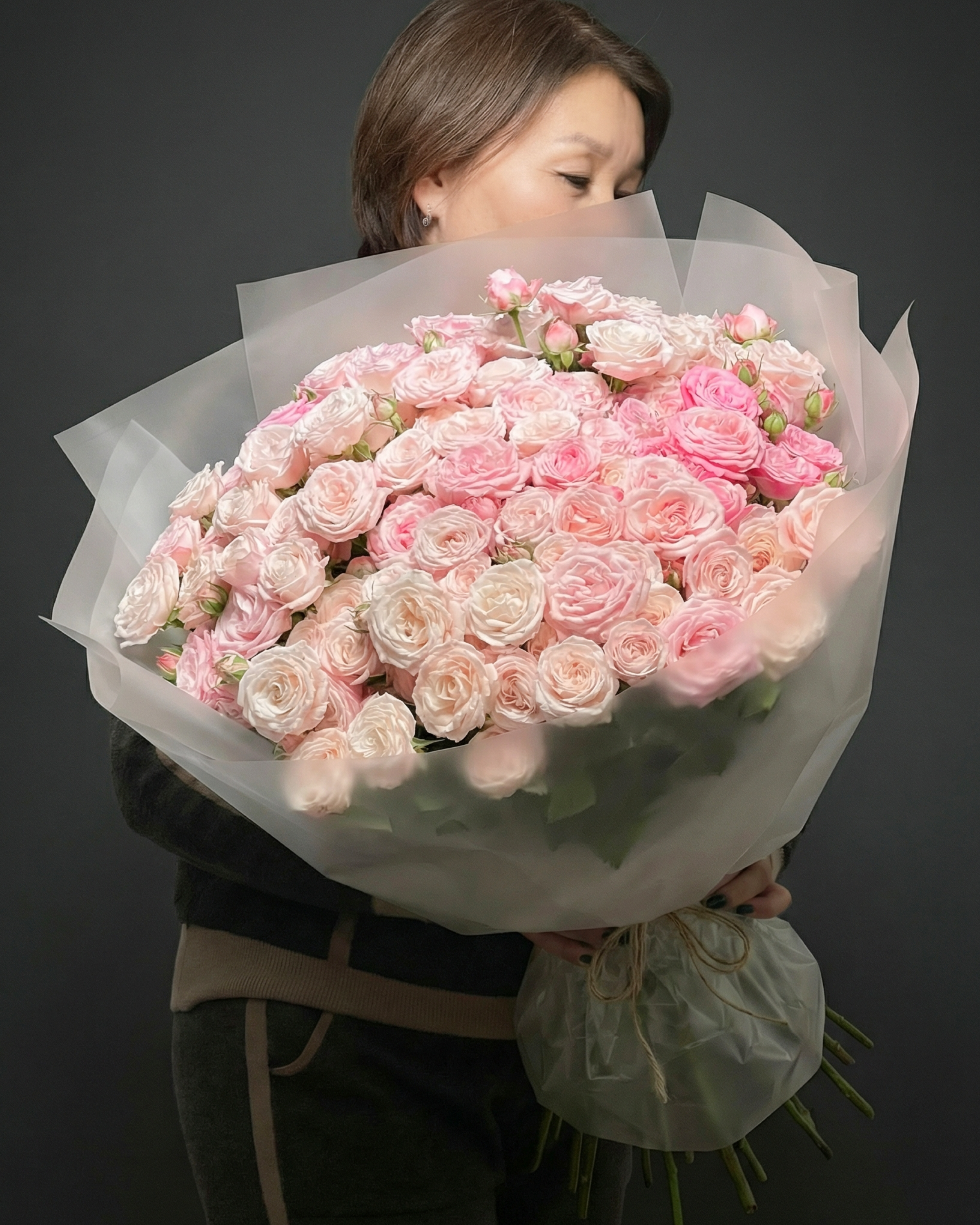 Букет из кустовых роз 29шт. - фото букета