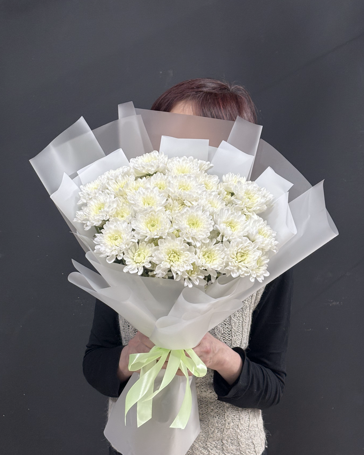 Букет из пушистых хризнтем - фото букета